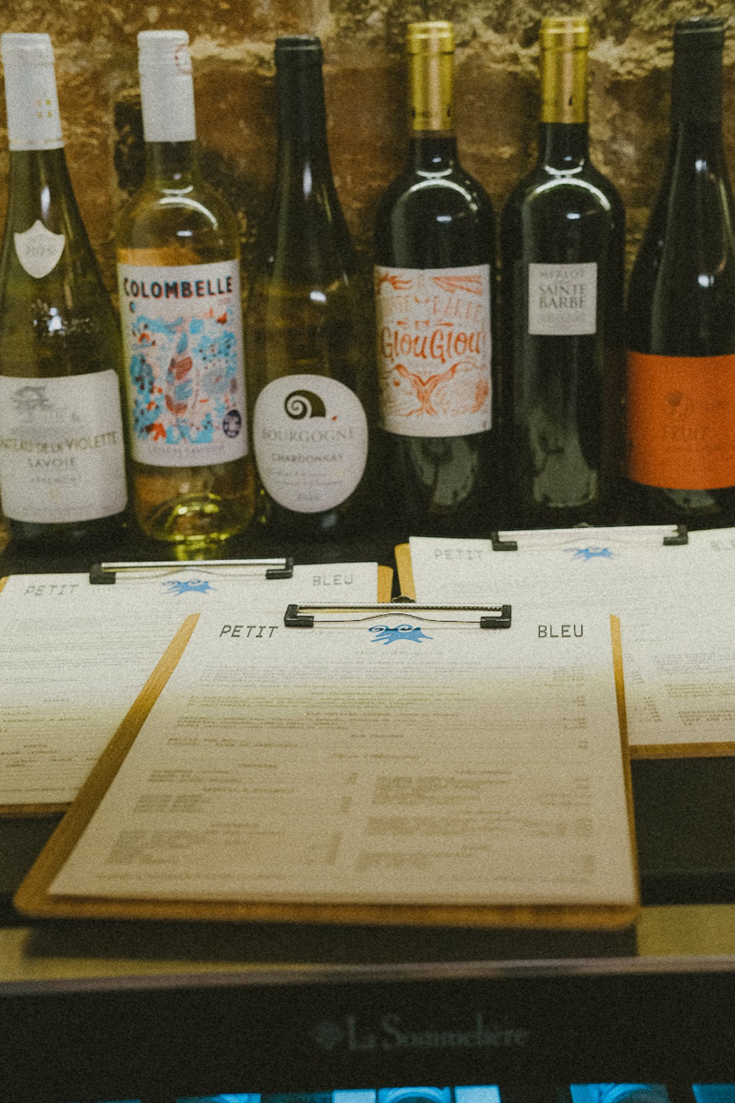 Vinos y carta — Petit Bleu